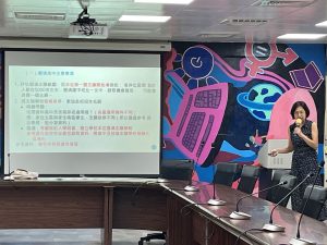 1130611 劉晶晶校長主講113學年國中選填志願說明會代表照片