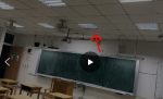 電燈閃爍