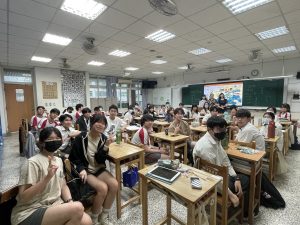 1140603英國普利茅斯學院入班介紹英國文化和學院代表照片