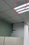 電腦教室四天花板漏水